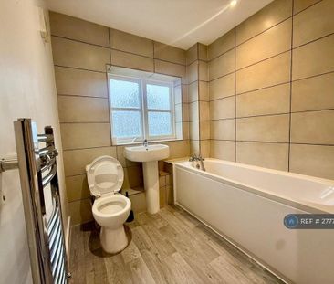 3 bedroom detached house to rent - Photo 6