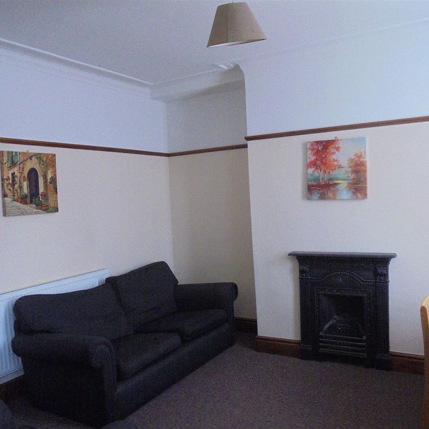 Brown Lane, Leeds, LS11 9LA - Photo 1