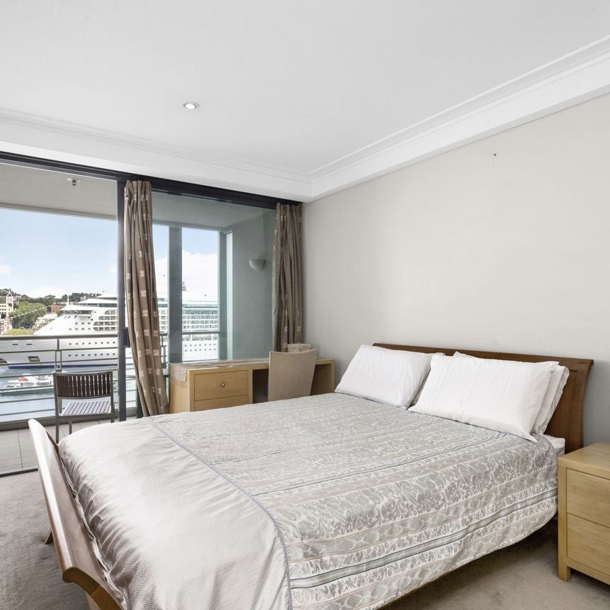 3 Macquarie Street, Sydney - Photo 1