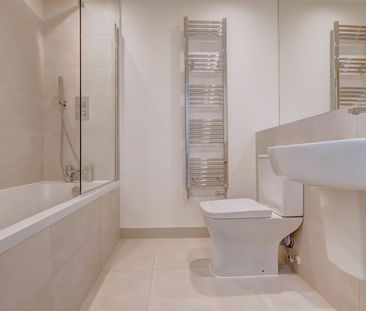 2 bedroom flat to rent - Photo 6