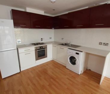 2 bedroom apartment to rent - Photo 2