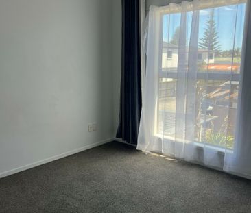 2 Bedroom Apartment - Photo 1