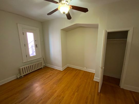 425 Daly - Photo 1