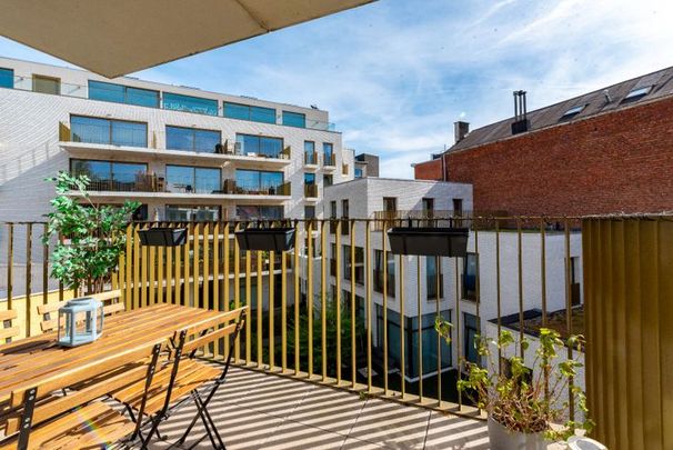 Appartement te huur - Photo 1