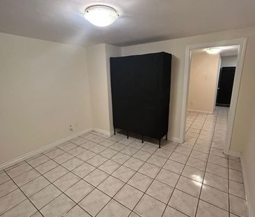 For Lease - 200 Phyllis Avenue Unit# Lower, Toronto, Ontario - Photo 4