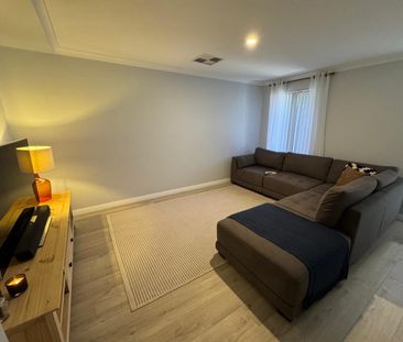 Sinagra House for Lease: 3-Bed, 2-Bath, Outdoor Entertains, $710/week - Photo 1