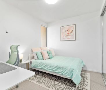 Modern Living with Panoramic Valley Views - Photo 4