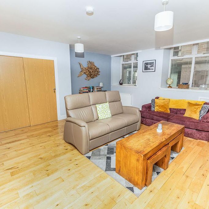 2 bedroom flat to rent - Photo 1