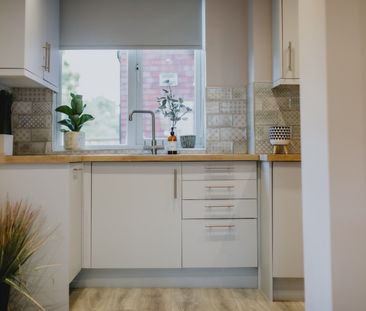 88 Emscote Road, Warwick - Photo 3