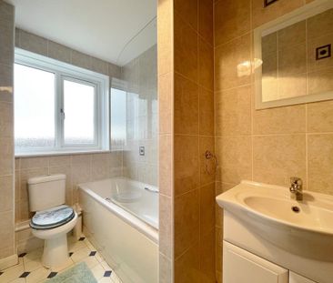2 bedroom flat to rent - Photo 6
