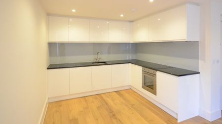 2 bedroom apartment to rent - Photo 3