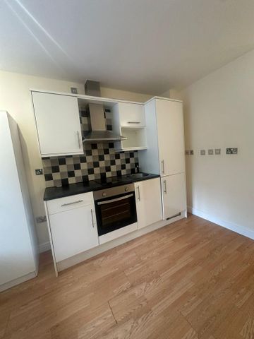 Studio to rent - Photo 5