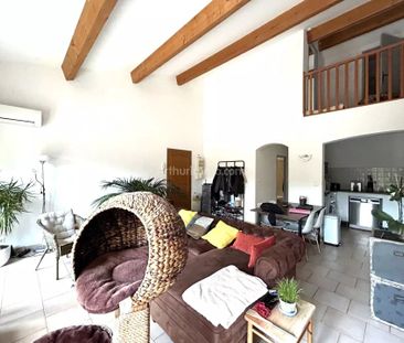 Location Appartement 4 pièces 91 m2 à Aubagne - Photo 1