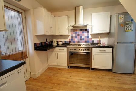 2 bedroom detached house to rent - Photo 2