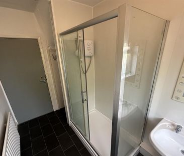 1 bedroom in a house share to rent - Photo 6