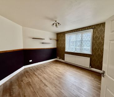 Newly redecorated 3-bed semi in Cavendish, Derby. Freshly painted w... - Photo 2