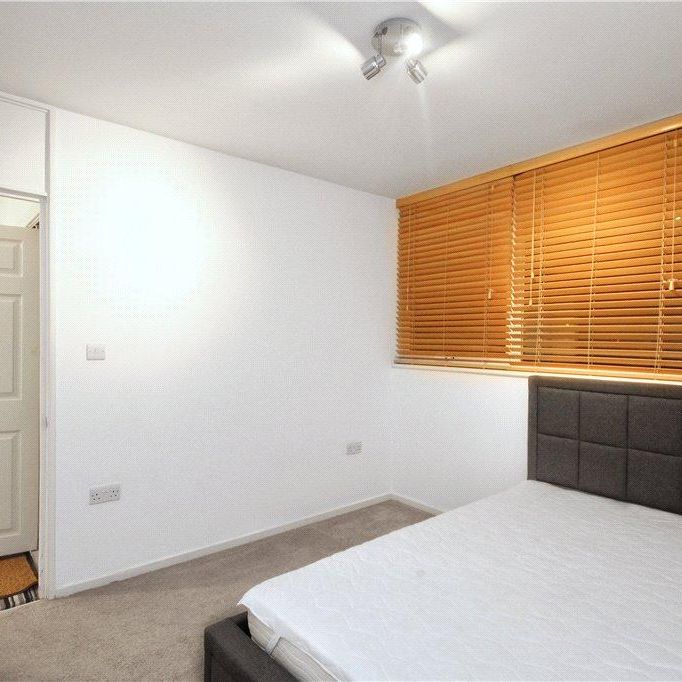 5 bedroom terraced house to rent - Photo 1
