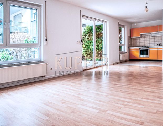 Schöne 3-Zi-Stadtwohnung mit großer Terrasse in zentraler Lage! - Foto 1