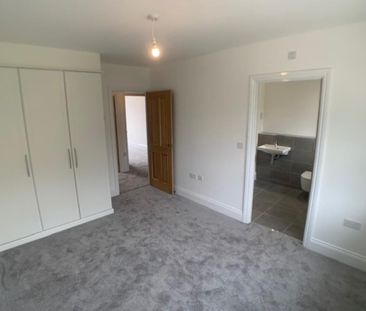 3 bedroom semi-detached house to rent - Photo 4