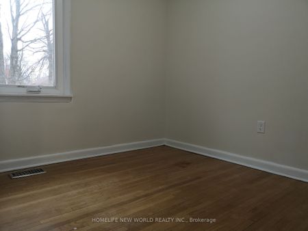 Detached Home For Lease | E8050112 - Photo 2