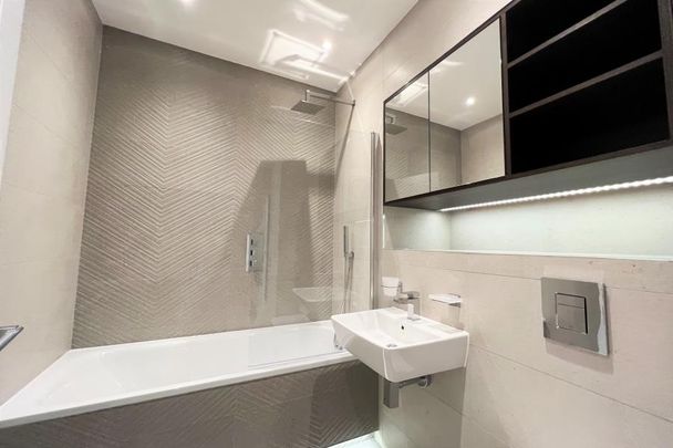 Wells Court, Woking, Surrey, GU21 - Photo 1