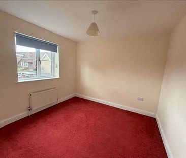 Central Two Bedroom House With Parking, RG25 - Photo 5