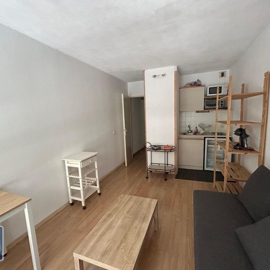 Location Appartement 1 pièce 18m² MARSEILLE 13ème - Photo 1