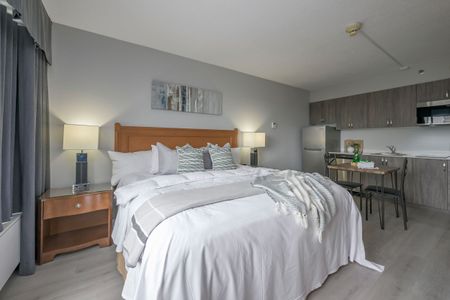 For Lease - 300 King Street Unit# STUDIO, London East, Ontario - Photo 4