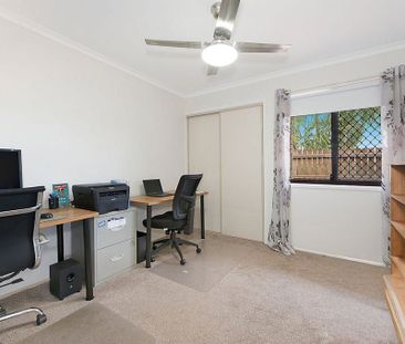 Poolside Perfection in a Peaceful Court - Photo 4