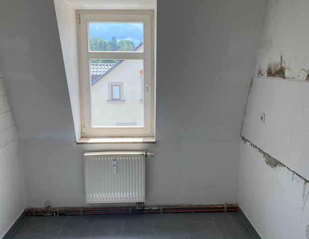 - 3 - Raumwohnung und Aussenstellplatz in Pirna, ALLES NEU, Erstbezug - Photo 1