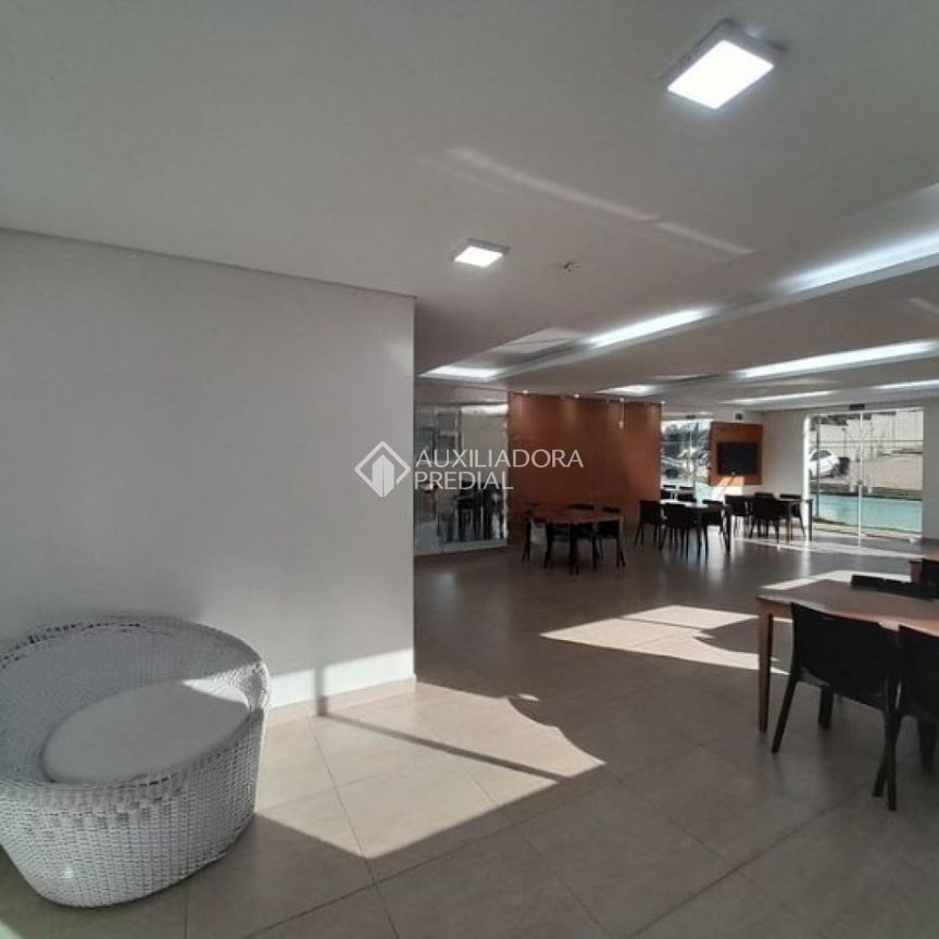 Apartamento com 2 quartos e 47m² para alugar em Parque Santa Fé, Porto Alegre. - Foto 1