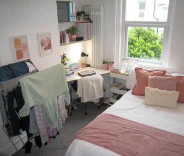 4 bedroom terraced house to rent - Photo 4