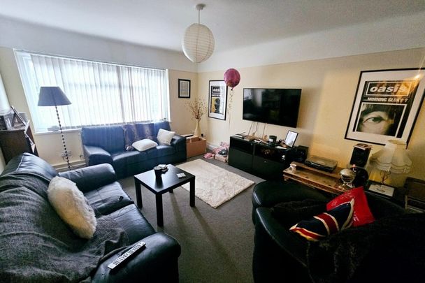 Banister Grange - Photo 1