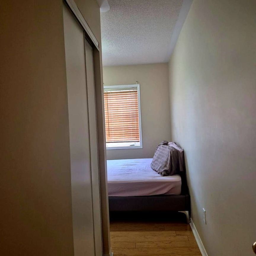 For Lease - 50 Strathaven Drive Unit# 15, Mississauga, Ontario - Photo 1