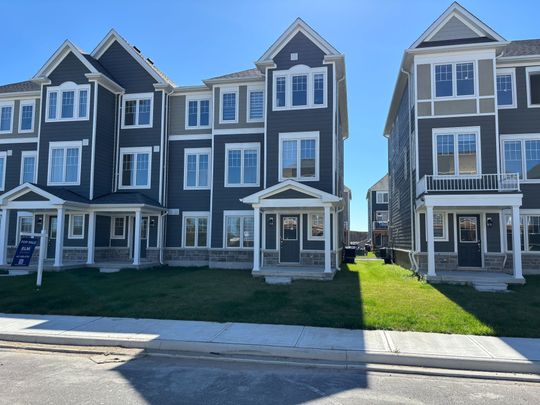 For Lease - 103 Surf Drive, Wasaga Beach, Ontario - Photo 1