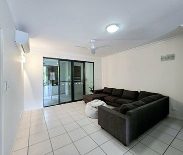 FRESH AND MODERN – FURNISHED - Photo 5