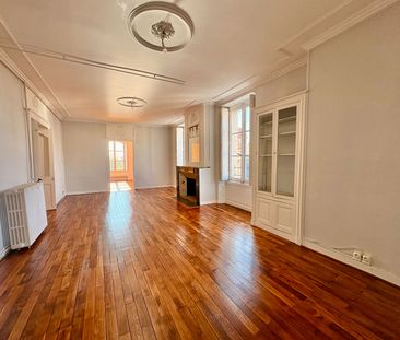 A LOUER - APPARTEMENT FAMILIAL T6 D'EXCEPTION DE 204M² ENTRE GARE E... - Photo 2