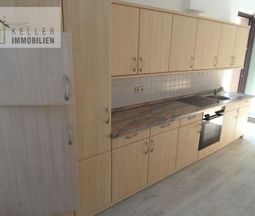 Langenhessen - 2 R-Whg. mit Balkon, inkl. Einbauküche, Tageslichtba... - Foto 1