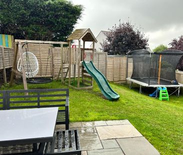 4 bedroom detached house to rent - Photo 4