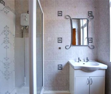 London Road, London, SW16 - Photo 2