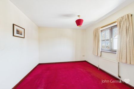 4 bedroom detached to let - Photo 4