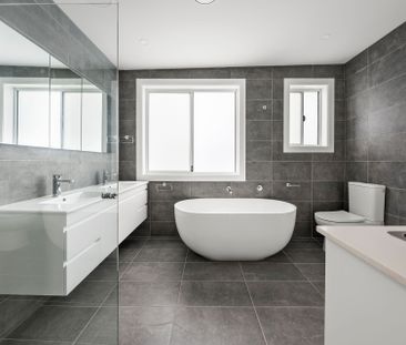 Renovated Family Home - Photo 5
