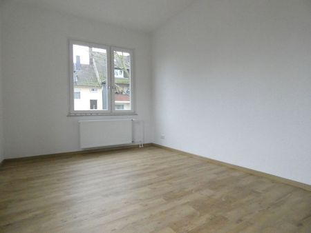 ** Modernisierte 2-Zi-Wohnung mit Loggia und modernem Duschbad in beliebter Lage von Frohnhausen ** - Foto 5