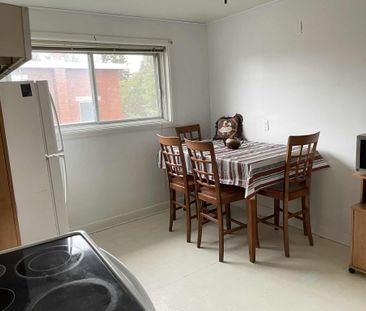 For Lease - 482 Vernon Avenue, Overbrook - Castleheights and Area, ... - Photo 6