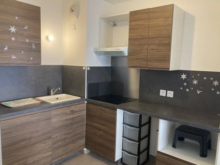 Location Appartement 2 pièces 37m² GRASSE 06130 - Photo 4