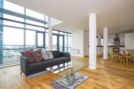 3 bedroom flat to rent - Photo 2