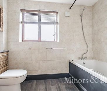 3 bedroom detached house to rent - Photo 6