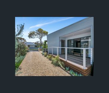 Family home in a great location - Photo 4