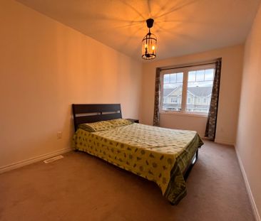 For Lease - 332 Song Sparrow Street, Barrhaven, Ontario - Photo 3