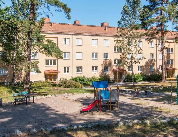 Tallåsvägen 15 A - Photo 1